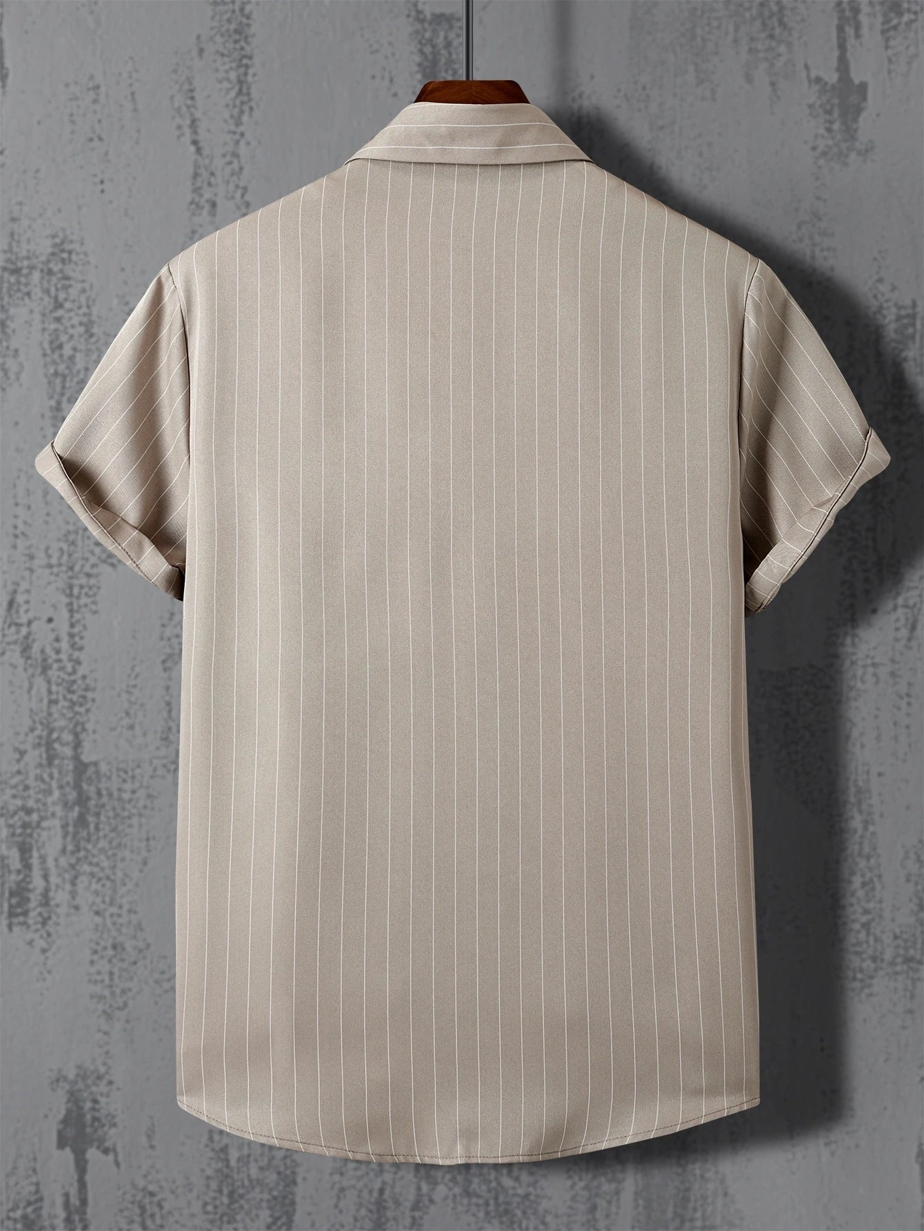 Men's Khaki Line Shirt – Relaxed Fit Summer Casualwear