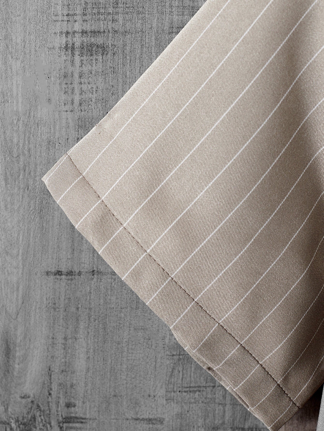 Men's Khaki Line Shirt – Relaxed Fit Summer Casualwear