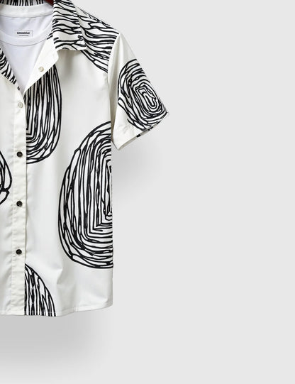 Men's White Abstract Spiral - Printed Half Sleeve Shirt